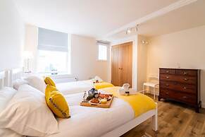 Stylish Spacious 1 bed Apartment - Downtown