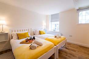 Stylish Spacious 1 bed Apartment - Downtown