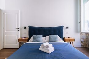 Central W Apartment and Rooms by DuHomes