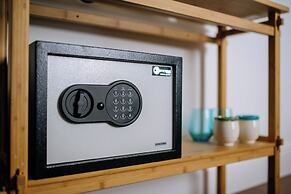 Central W Apartment and Rooms by DuHomes