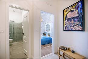 Central W Apartment and Rooms by DuHomes