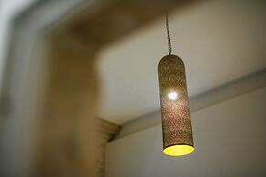 Central W Apartment and Rooms by DuHomes