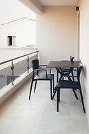 RAFKON Luxury Apartments - Myrina