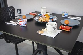 RAFKON Luxury Apartments - Myrina