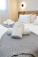 RAFKON Luxury Apartments - Myrina