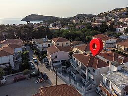 RAFKON Luxury Apartments - Myrina