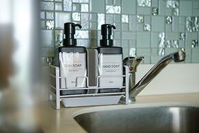 O&O Group- 1BR Azure Resort Pool Beach Netflix