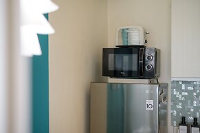 O&O Group- 1BR Azure Resort Pool Beach Netflix