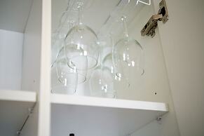 O&O Group- 1BR Azure Resort Pool Beach Netflix