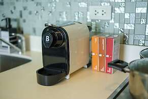 O&O Group- 1BR Azure Resort Pool Beach Netflix