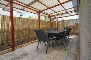 YalaRent Green Garden Villa Private Pool