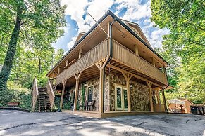 The Rose 5 Bedroom Cabin by RedAwning