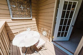 The Rose 5 Bedroom Cabin by RedAwning