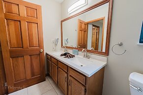 The Rose 5 Bedroom Cabin by RedAwning