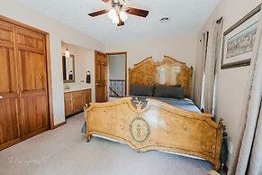 The Rose 5 Bedroom Cabin by RedAwning