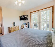 The Rose 5 Bedroom Cabin by RedAwning