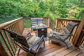 The Rose 5 Bedroom Cabin by RedAwning