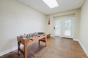 The Rose 5 Bedroom Cabin by RedAwning