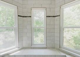 The Rose 5 Bedroom Cabin by RedAwning