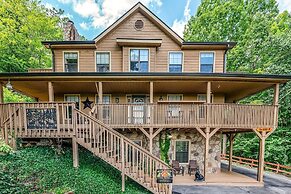 The Rose 5 Bedroom Cabin by RedAwning