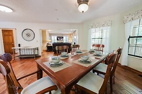 The Rose 5 Bedroom Cabin by RedAwning