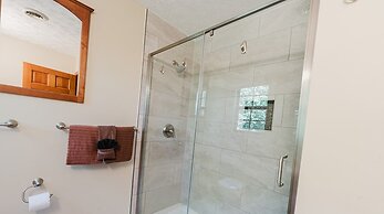 The Rose 5 Bedroom Cabin by RedAwning