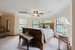 The Rose 5 Bedroom Cabin by RedAwning