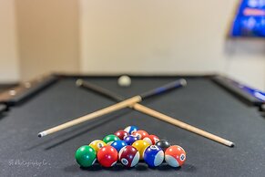 The Rose 5 Bedroom Cabin by RedAwning