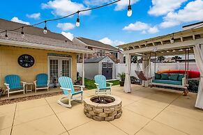 531 Nf 2 Bedroom Home by RedAwning