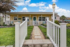 531 Nf 2 Bedroom Home by RedAwning