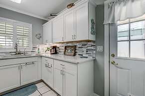 531 Nf 2 Bedroom Home by RedAwning