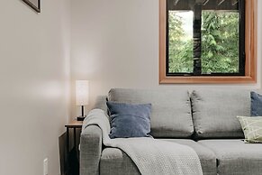 08mbr - Starlink - Gas F/p - Bbq - Sleeps 2 Home by RedAwning