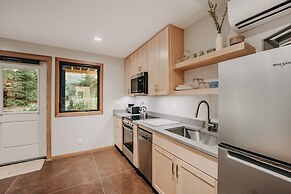 08mbr - Starlink - Gas F/p - Bbq - Sleeps 2 Home by RedAwning