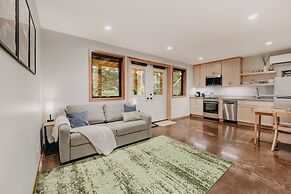 08mbr - Starlink - Gas F/p - Bbq - Sleeps 2 Home by RedAwning