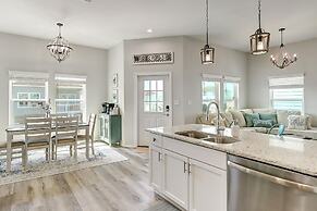 Turtle Cove 3 Bedroom Home by RedAwning