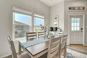 Turtle Cove 3 Bedroom Home by RedAwning