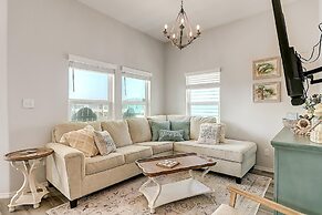 Turtle Cove 3 Bedroom Home by RedAwning