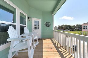 Turtle Cove 3 Bedroom Home by RedAwning