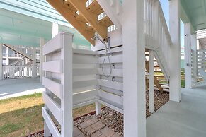 Turtle Cove 3 Bedroom Home by RedAwning