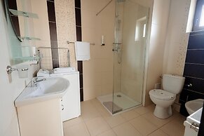 Aparthotel Punct pe i