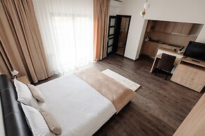 Aparthotel Punct pe i