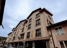 Aparthotel Punct pe i