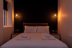 Charnwood Street Apartments