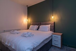 Charnwood Street Apartments