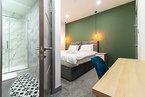 Charnwood Street Apartments