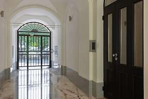 Atmospheric Apartment Walicow by Renters