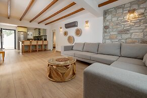 NAVALİA BEACH HOMES