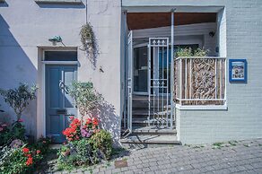 Flat 2 - 2 Bedroom Apartment - Tenby