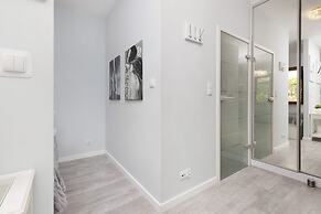 Studio Garnizon With Terrace by Renters