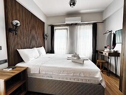 Tinos Otel & Bağ Evi (+12 Yaş)